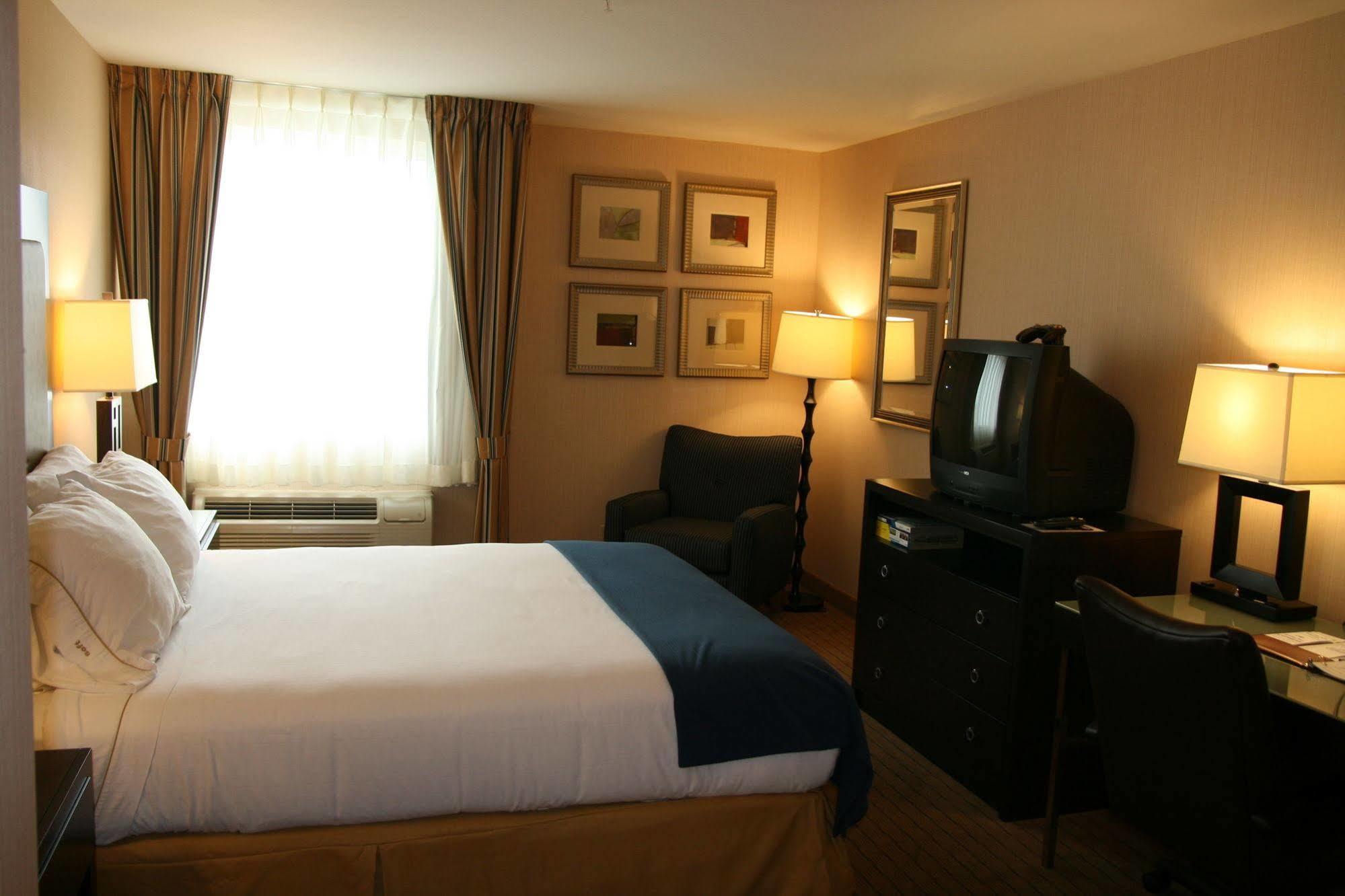 Holiday Inn Express Seattle - Sea-Tac Airport By Ihg SeaTac Zewnętrze zdjęcie